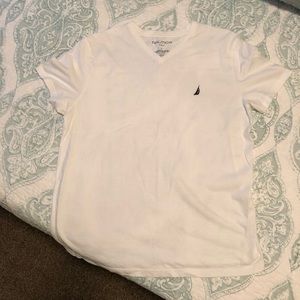 Men’s Nautica v neck shirt